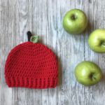 Apple Beanie Crochet Pattern in 5 Child Sizes