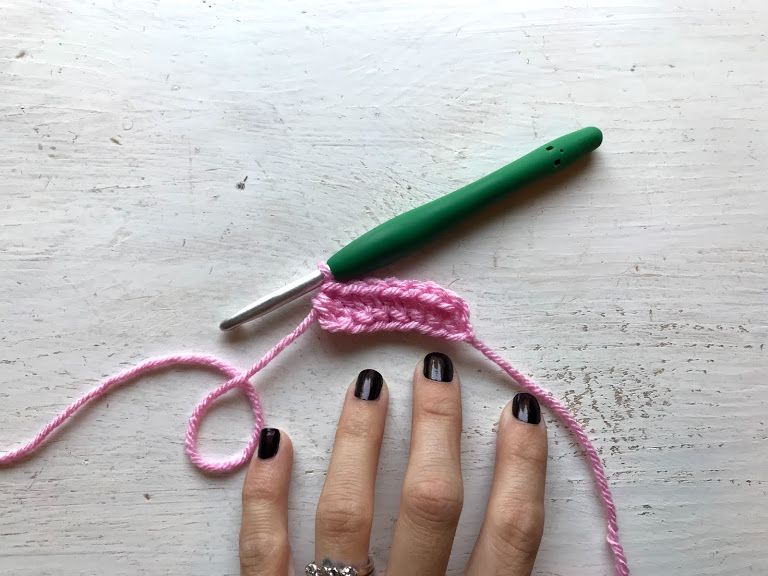 Learn How to Make the Foundation Half Double Crochet Stitch
