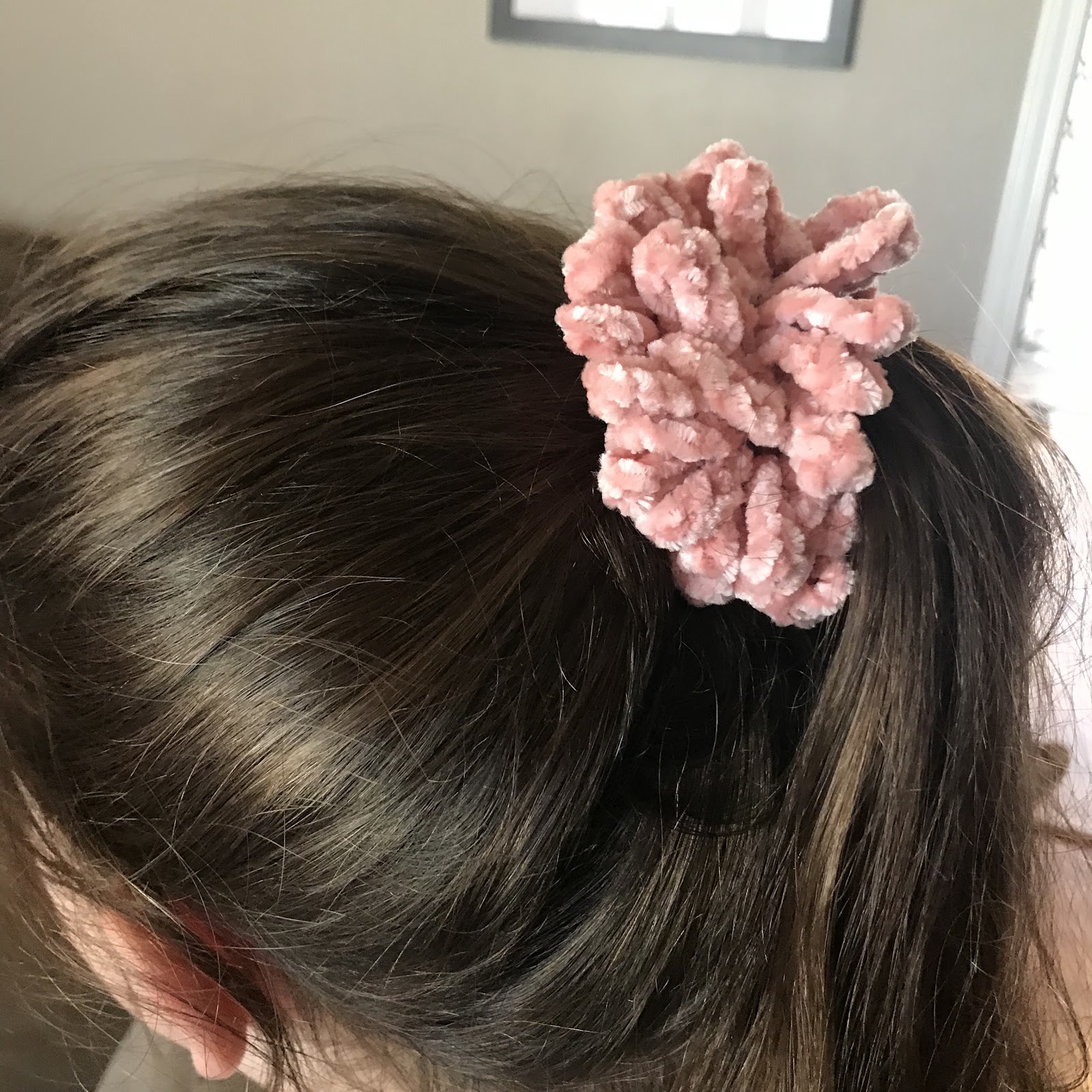 Scrunchies Crochet Pattern using Velvet Yarn