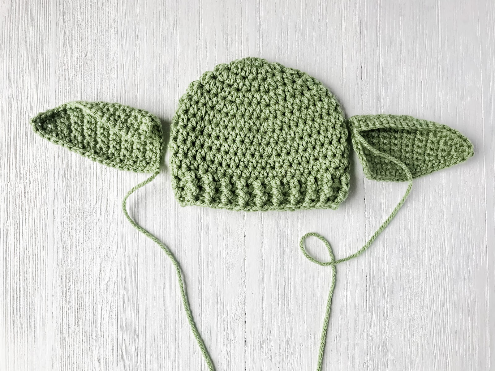 baby green alien hat crochet pattern