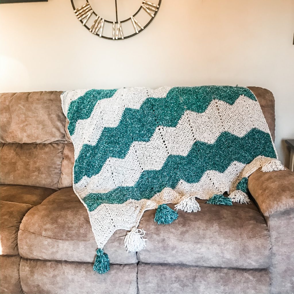 Ripple Throw Blanket Crochet Pattern - Crochet It Creations